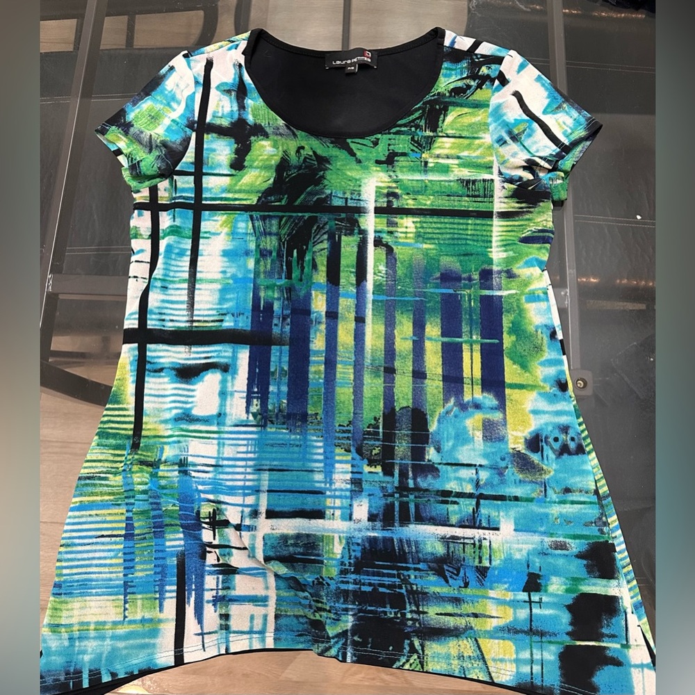 Laura brand, green and blue top